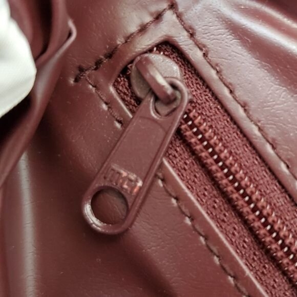 Vintage maroon envelope clutch wristlet made in Taiwan R.O.C - Picture 12 of 14